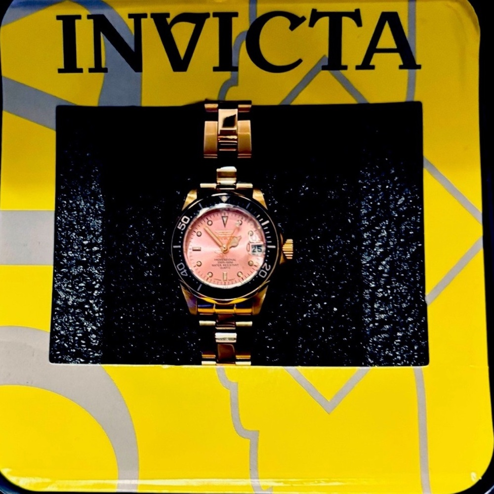 SOLD OUT  (  LIMITED EDITION ) PINK-GOLD

STILL IN BOX🔥🔥🔥🔥🔥🔥🔥

PRINCESS WATCH